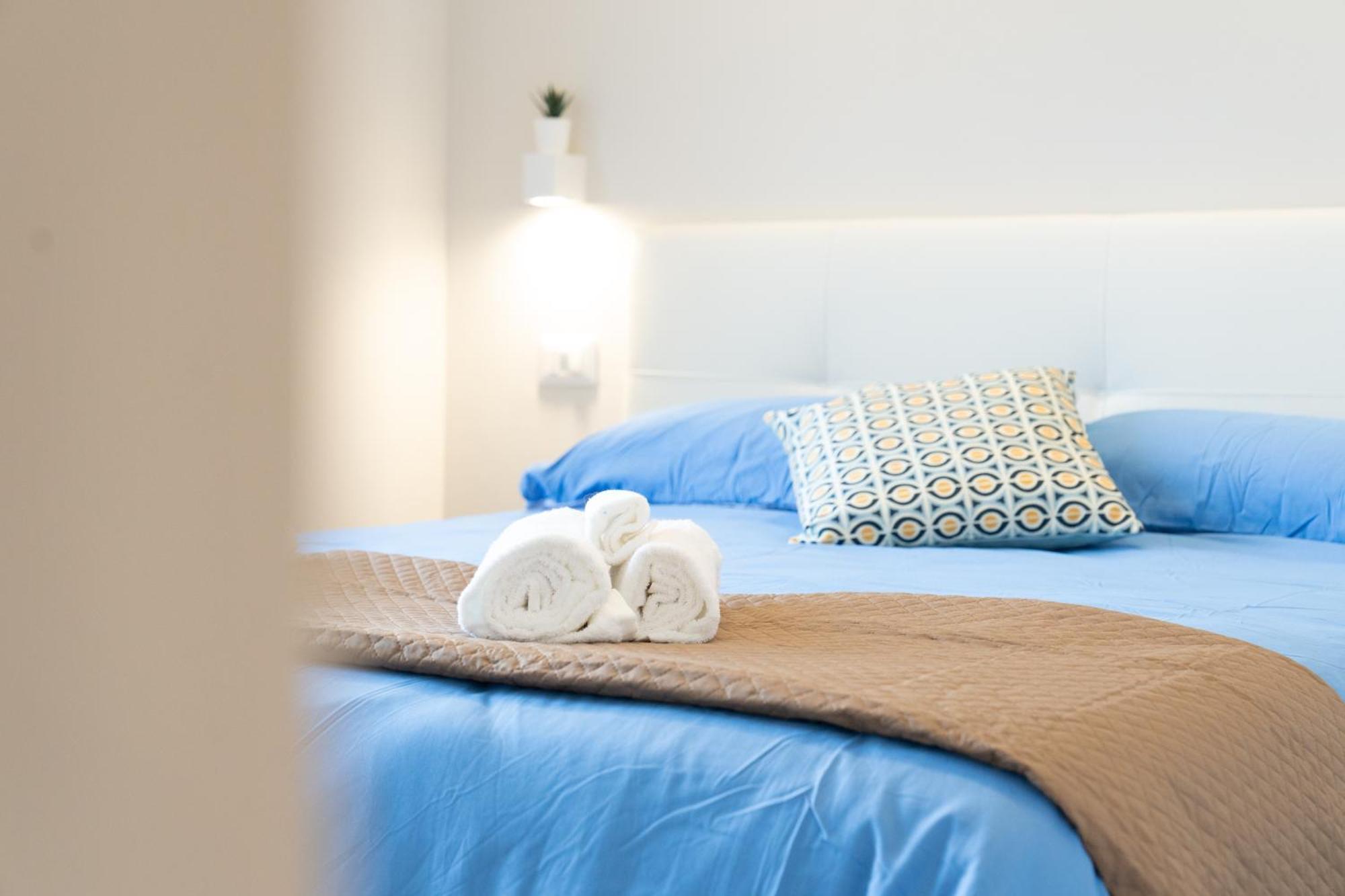 Casa Luna Nel Cuore Di Cagliari A 10 Minuti In Macchina Dalle Spiagge Piu Belle Extérieur photo